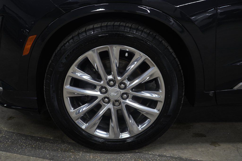 Used 2020 Cadillac XT6 Premium Luxury AWD/4WD image 34