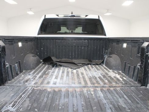 Used 2024 Toyota Tundra Limited AWD/4WD image 16
