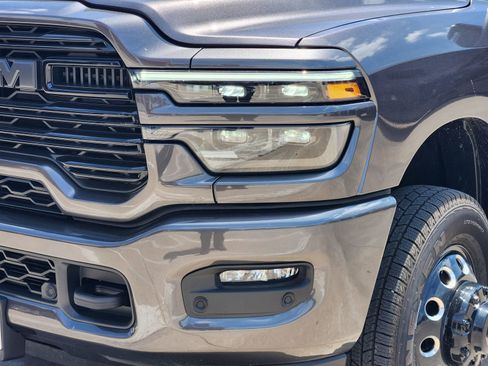 New 2026 RAM 3500 Laramie AWD/4WD image 9