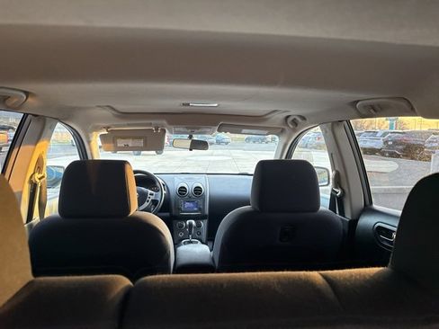 Used 2011 Nissan Rogue SV w/ Premium Pkg image 17