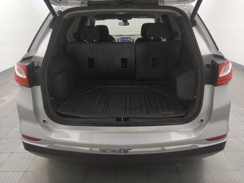 Used 2020 Chevrolet Equinox LT FWD image 29