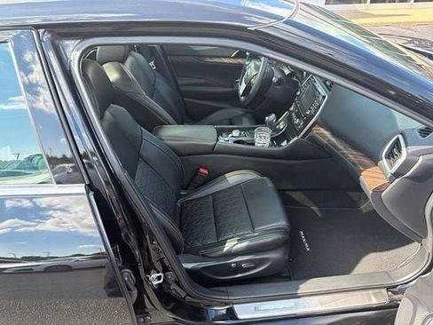 Used 2018 Nissan Maxima Platinum FWD image 8