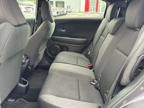 Used 2020 Honda HR-V Sport image 11
