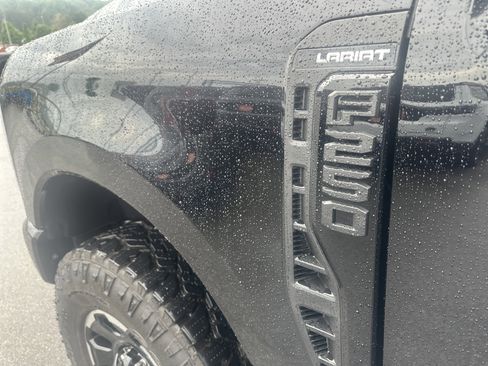 Used 2025 Ford F250 Lariat w/ Lariat Ultimate Package AWD/4WD image 13