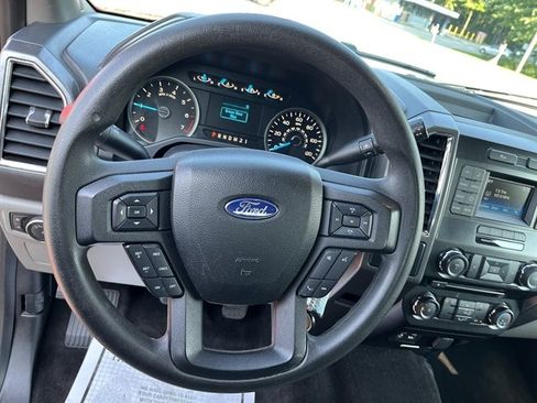 Used 2015 Ford F150 XLT AWD/4WD image 20