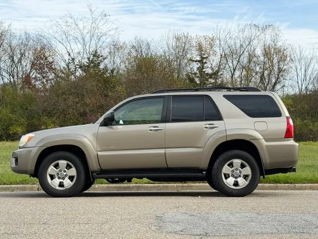 Used 2006 Toyota 4Runner SR5 AWD/4WD image 36