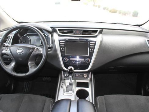 Used 2021 Nissan Murano SV FWD image 17