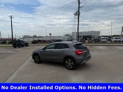 Used 2018 Mercedes-Benz GLA 250 4MATIC image 3