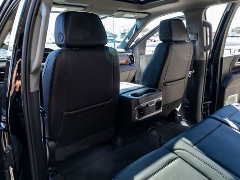 Used 2024 GMC Sierra 2500 Denali w/ Denali Reserve Package image 31