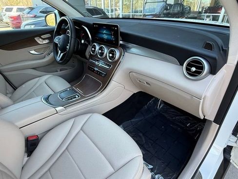 Used 2022 Mercedes-Benz GLC 300 4MATIC image 18