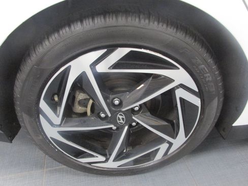 Used 2024 Hyundai Sonata SEL w/ Convenience Package FWD image 16
