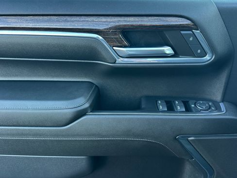 Used 2024 GMC Sierra 1500 Elevation w/ LPO, Elevation Black Package image 11