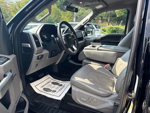 Used 2017 Ford F150 Lariat AWD/4WD image 17