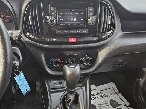 Used 2018 RAM ProMaster City Tradesman image 19