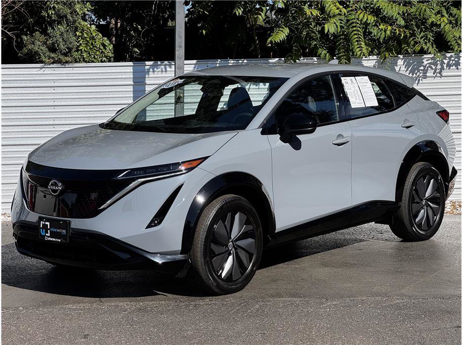 Used 2024 Nissan Ariya AWD image 8