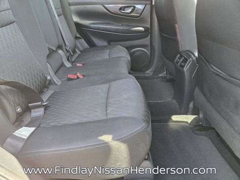 Used 2020 Nissan Rogue SV FWD image 14