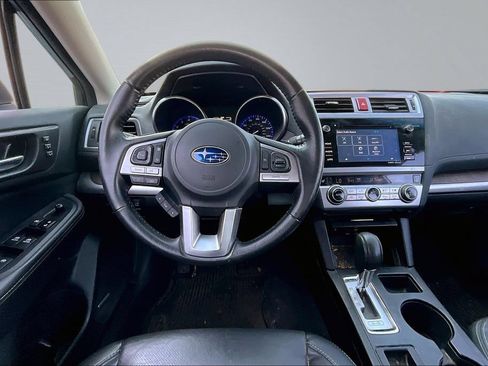 Used 2017 Subaru Outback 2.5i Limited AWD/4WD image 8