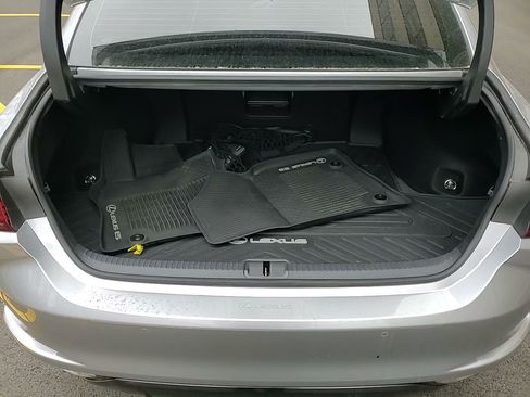 Used 2025 Lexus ES 350 ES 350 w/ Accessory Package (Z2) image 7