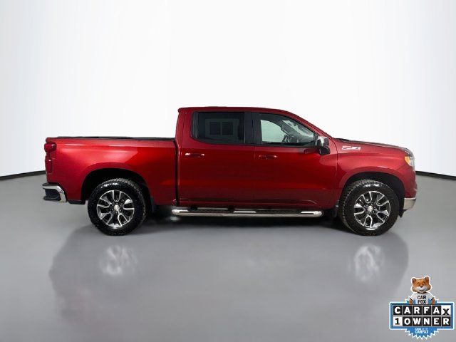 Used 2022 Chevrolet Silverado 1500 LT AWD/4WD image 13