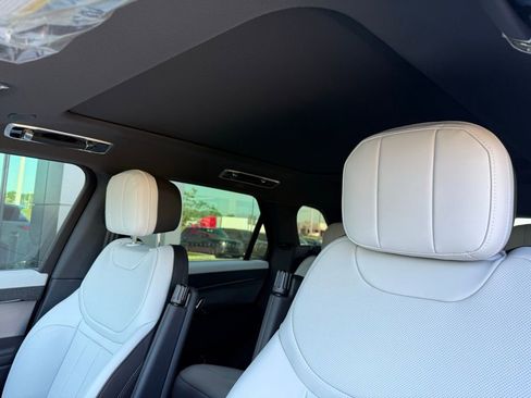 New 2026 Land Rover Range Rover Sport Dynamic SE image 8