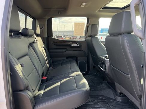 Used 2024 GMC Sierra 1500 SLT w/ SLT Premium Plus Package image 21