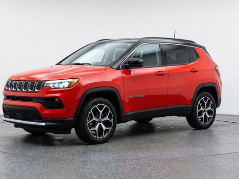 Used 2025 Jeep Compass Limited AWD/4WD image 3