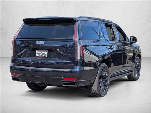 Used 2023 Cadillac Escalade Sport w/ LPO, ONYX Package AWD/4WD image 5