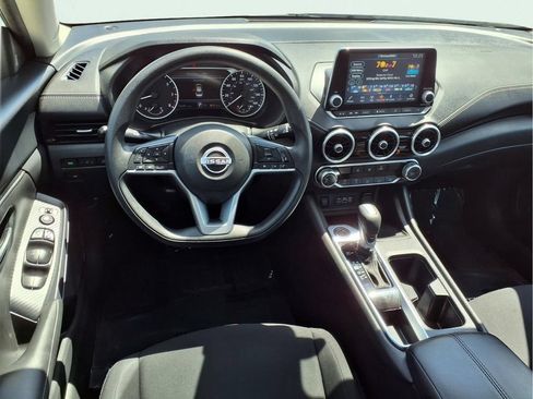 Used 2024 Nissan Sentra SV FWD image 7