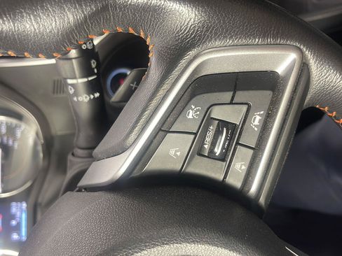 Used 2019 Subaru Crosstrek 2.0i Limited w/ Moonroof Package w/Navigation AWD/4WD image 24