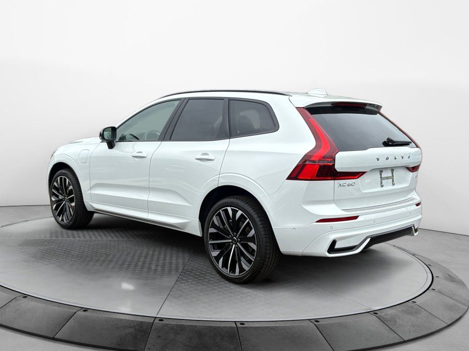 New 2026 Volvo XC60 T8 Ultra w/ Protection Package Premier AWD/4WD image 5