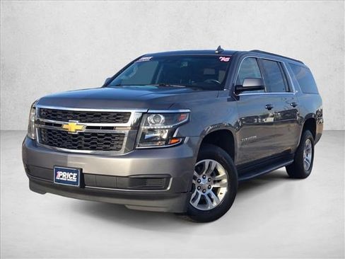 Used 2019 Chevrolet Suburban LT RWD image 1