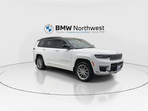 Used 2025 Jeep Grand Cherokee L Summit w/ MOPAR Finishing Package image 6