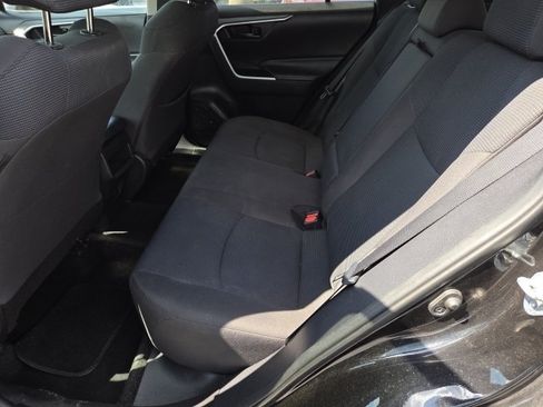 Used 2020 Toyota RAV4 LE w/ All Weather Liner Package AWD/4WD image 13