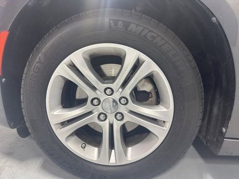 Used 2023 Dodge Charger SXT image 11