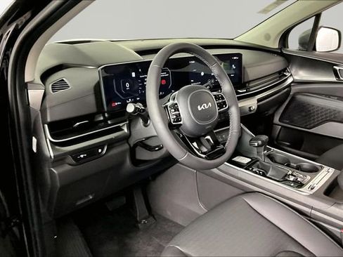 New 2026 Kia Carnival SX Prestige FWD image 8