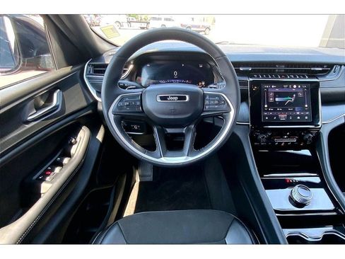Used 2023 Jeep Grand Cherokee L Laredo AWD/4WD image 5