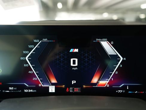 New 2025 BMW X7 M60i image 18