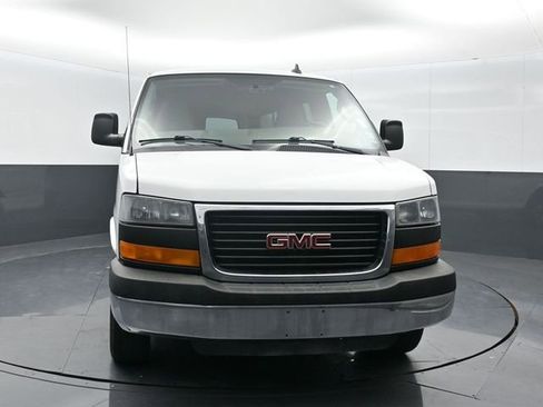 Used 2016 GMC Savana 3500 LT w/ LT Preferred Equipment Group image 2