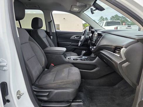 Used 2019 Chevrolet Traverse LS FWD image 27