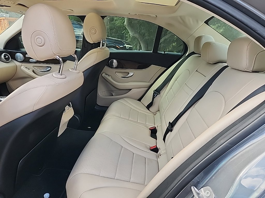 Used 2018 Mercedes-Benz C 300 Sedan image 3
