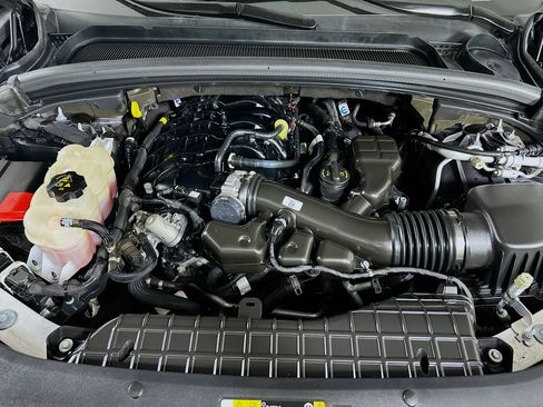 Used 2023 Jeep Grand Cherokee L Laredo image 33