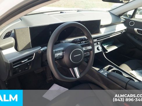 Used 2025 Hyundai Sonata SEL FWD image 5