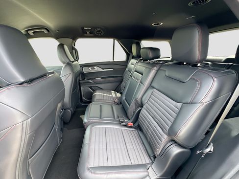 New 2026 Ford Explorer ST-Line RWD image 17