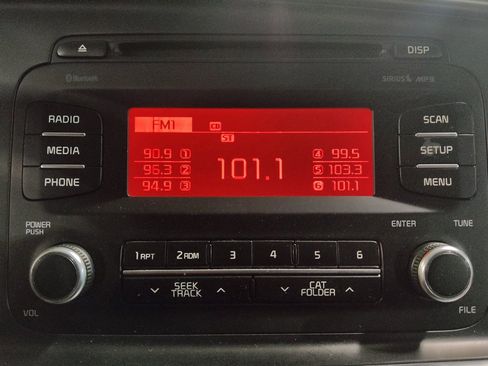 Used 2015 Kia Optima LX FWD image 25
