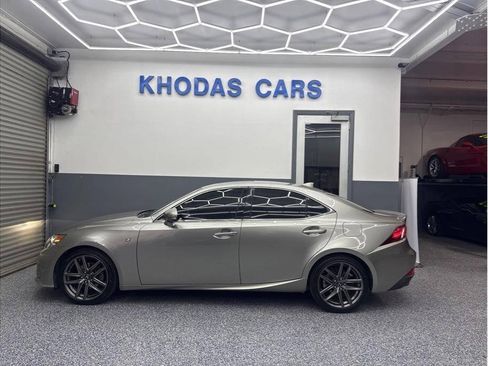Used 2015 Lexus IS 250 w/ F-Sport Package RWD image 1