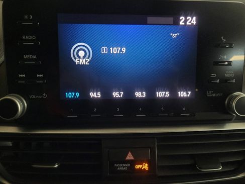 Used 2019 Honda Accord LX image 25