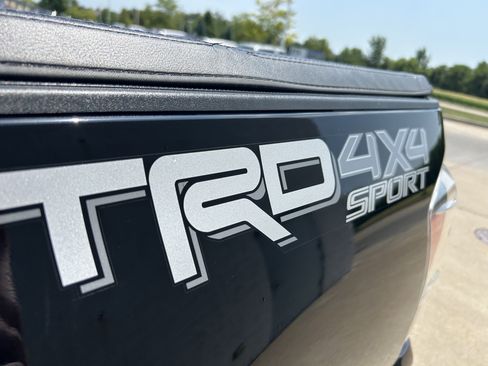 Certified 2023 Toyota Tacoma TRD Sport w/ Technology Package AWD/4WD image 10