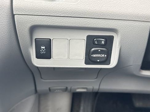 Used 2011 Toyota Corolla LE FWD image 29