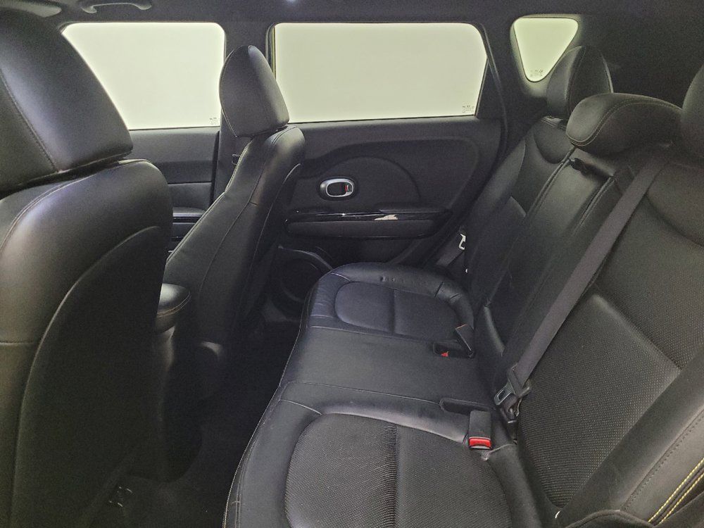 Used 2015 Kia Soul + w/ Primo Package FWD image 18