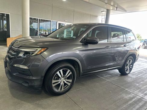 Used 2018 Honda Pilot EX image 1
